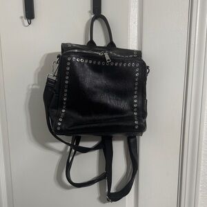 Black purse/backpack